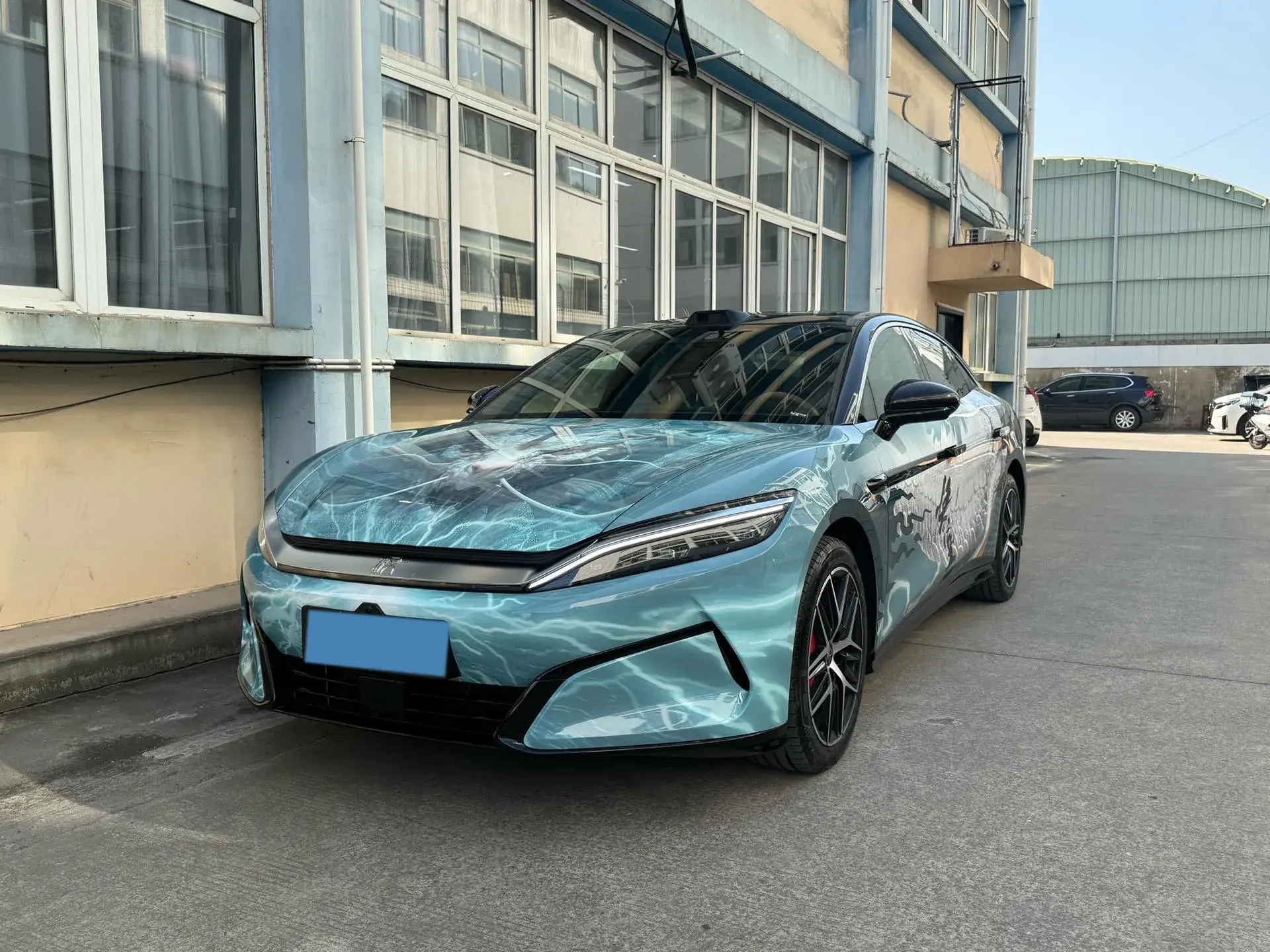 2025 BYD HANL view 1