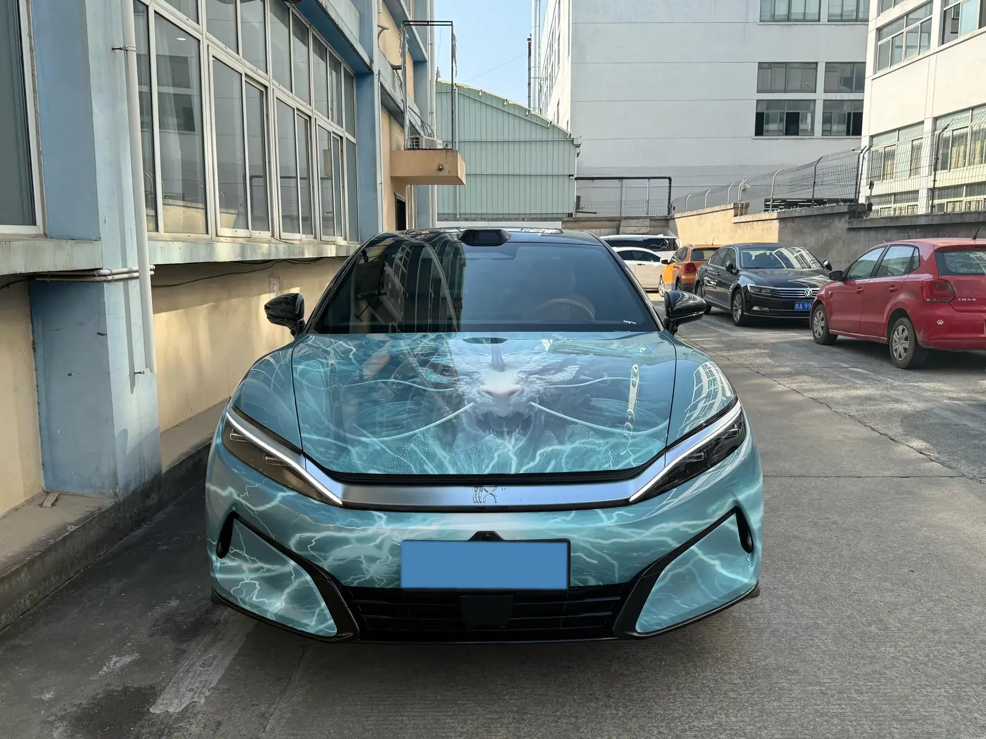 2025 BYD HANL thumbnail 2