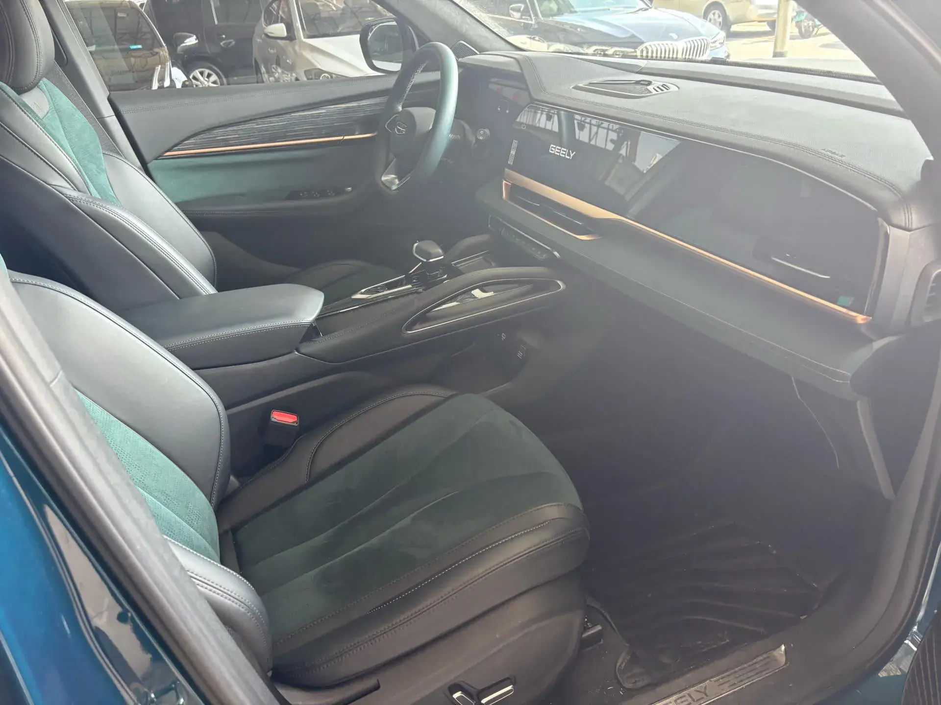 2021 GEELY MONJARO thumbnail 3