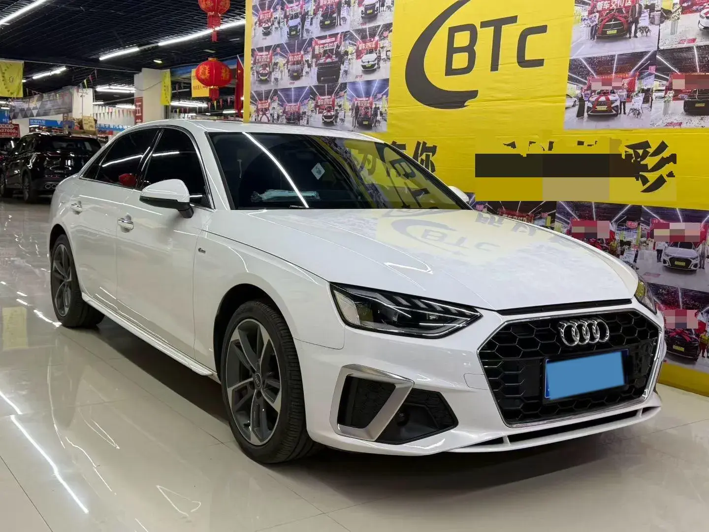 2024 AUDI A4L thumbnail 2