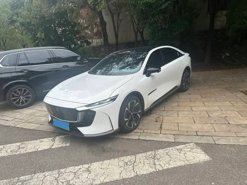 2024 MAZDA EZ-6 view 1