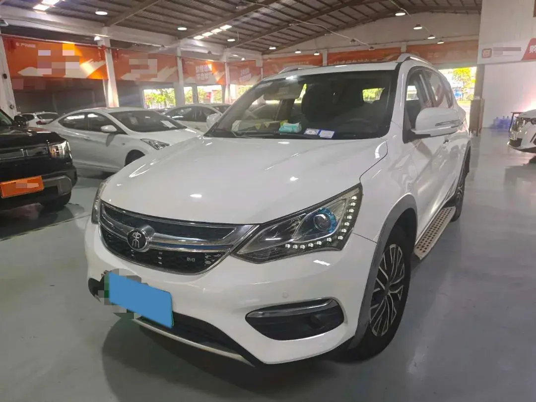 2017 BYD SONG view 1