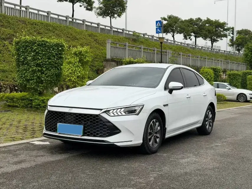2024 BYD QIN view 1