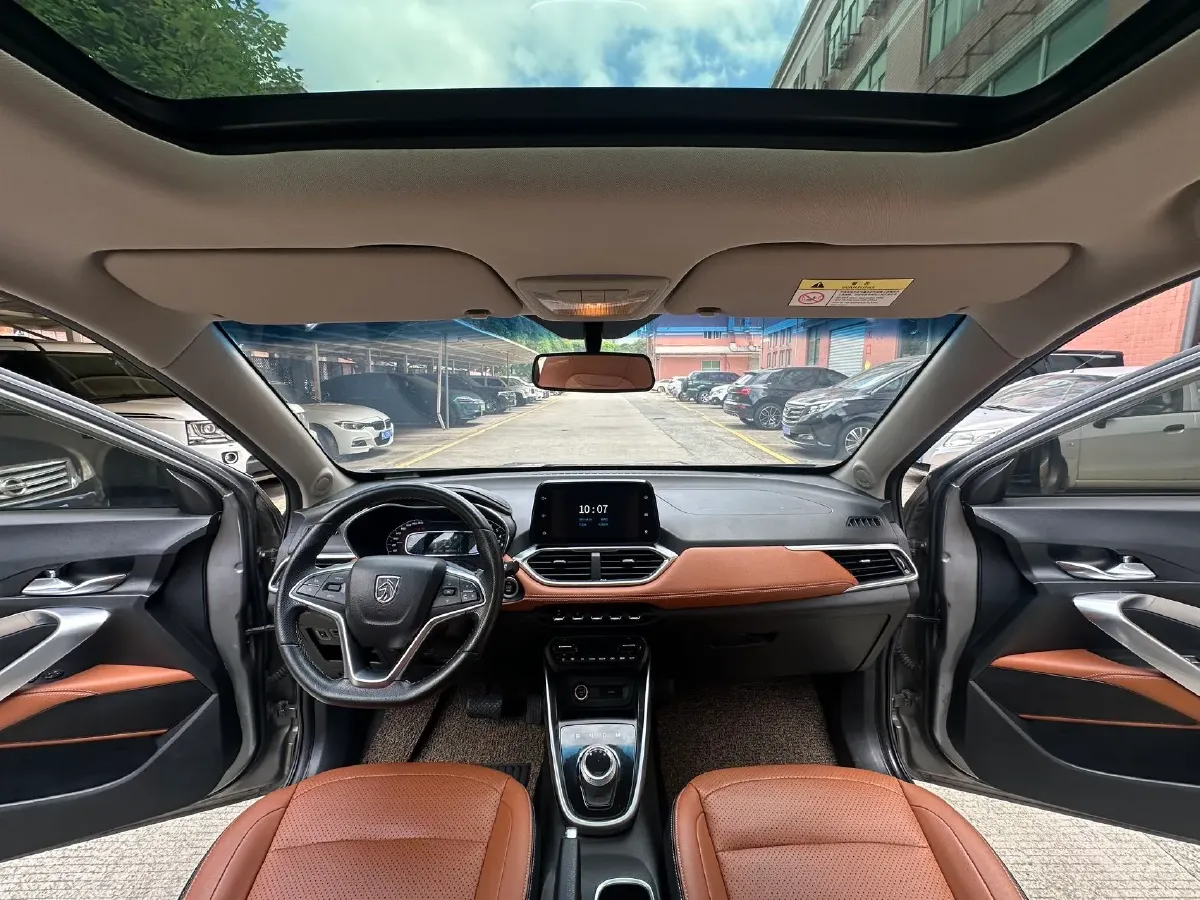 2018 Bestune B30 1.6L 109HP L4 5MT,autocango,china used car exporter,china ev exporter,chinese used car exporter,chinese used ev exporter