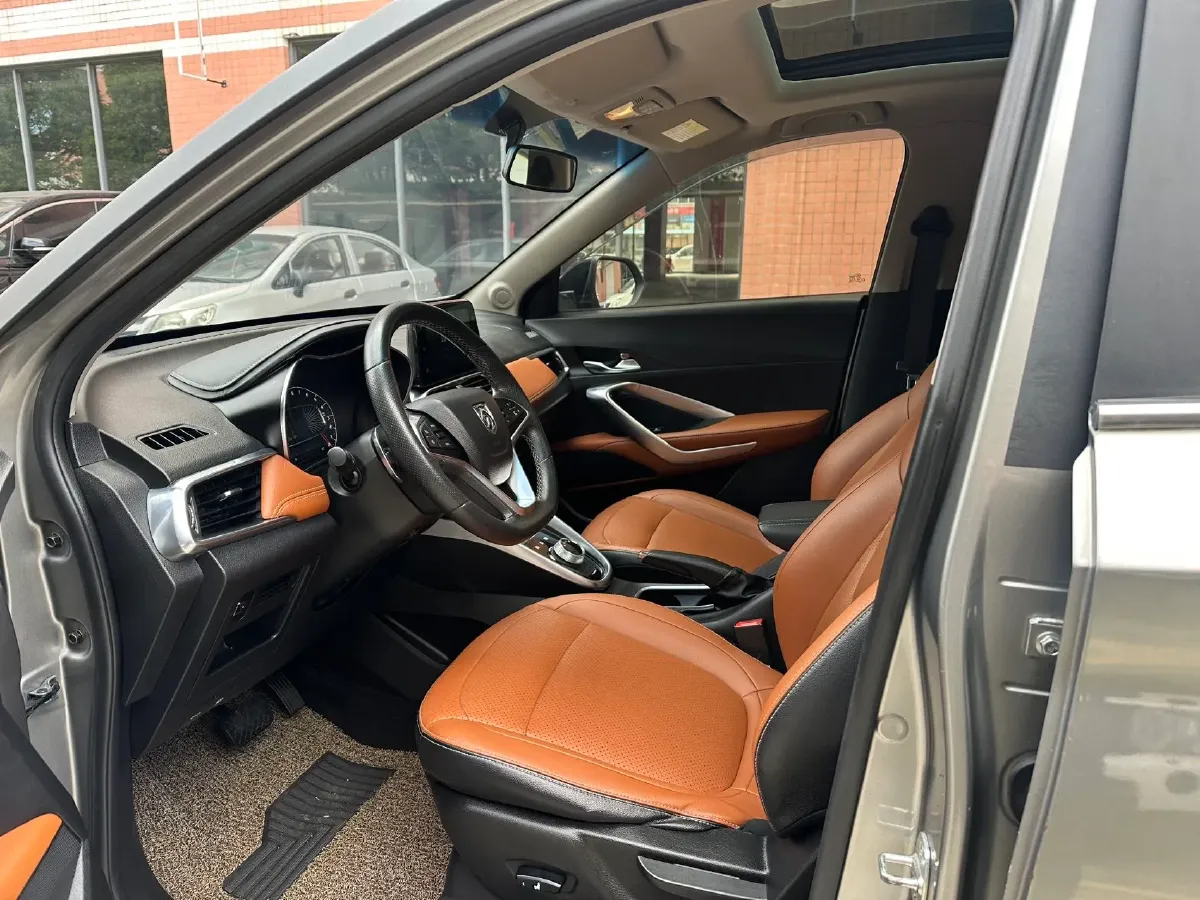 2018 Bestune B30 1.6L 109HP L4 5MT,autocango,china used car exporter,china ev exporter,chinese used car exporter,chinese used ev exporter