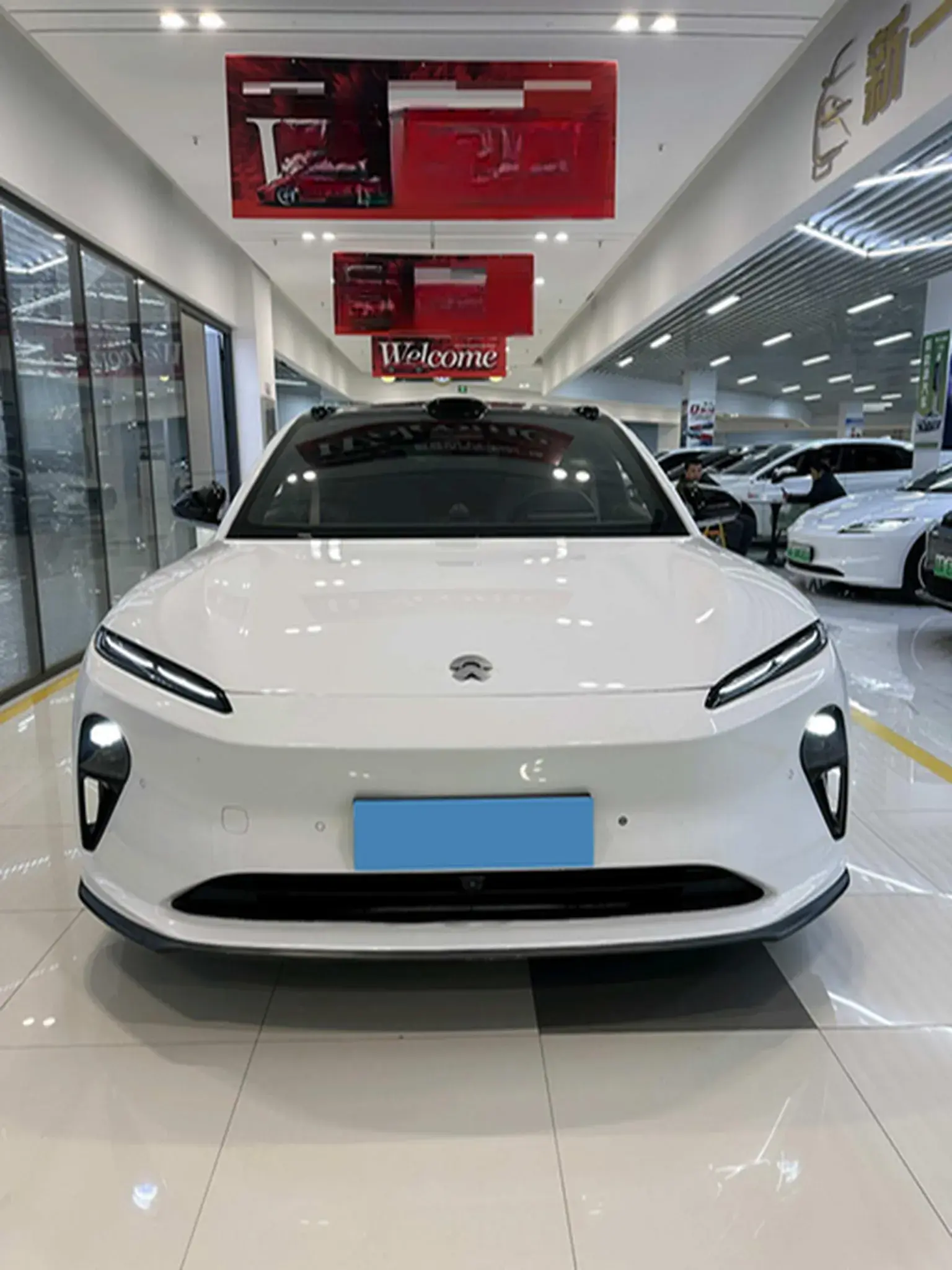 2024 NIO ET5 thumbnail 3