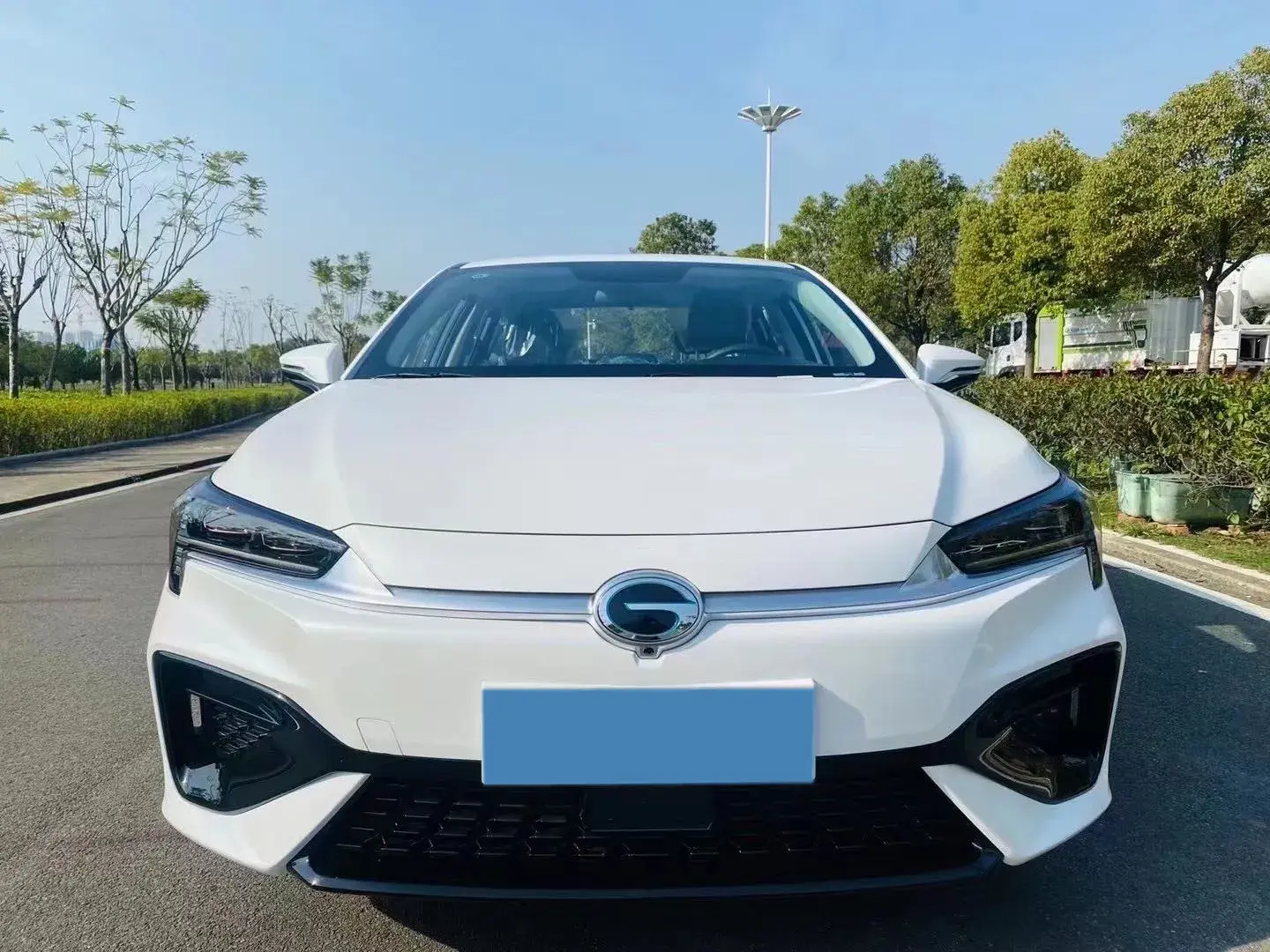 2023 AION S thumbnail 2