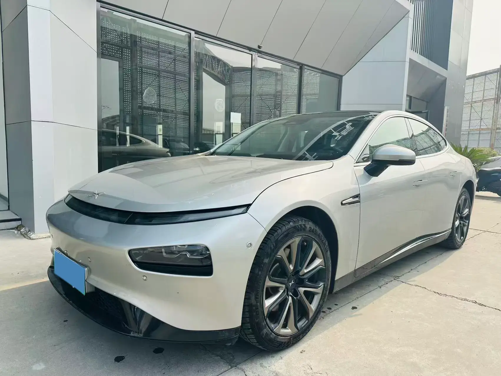 2020 XPENG P7 view 1