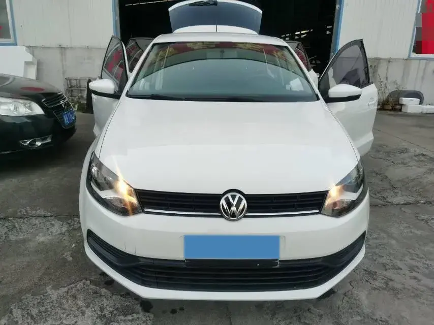 2016 VOLKSWAGEN POLO thumbnail 2