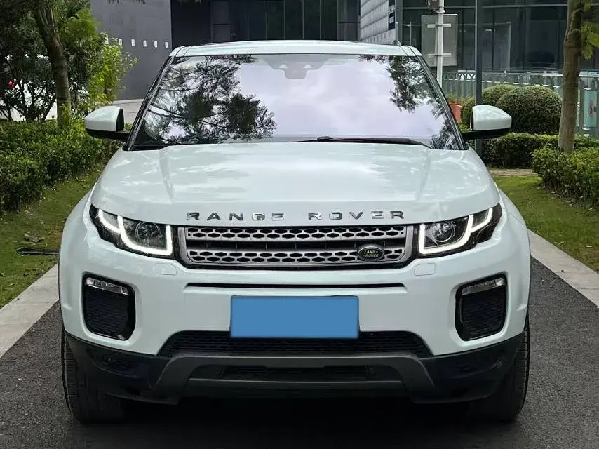 2018 LAND ROVER thumbnail 2