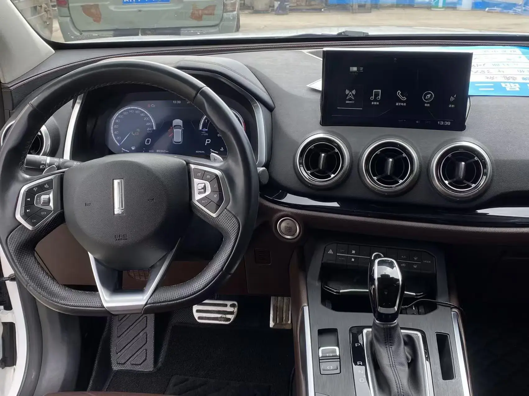 2017 ZOTYE T700 thumbnail 4