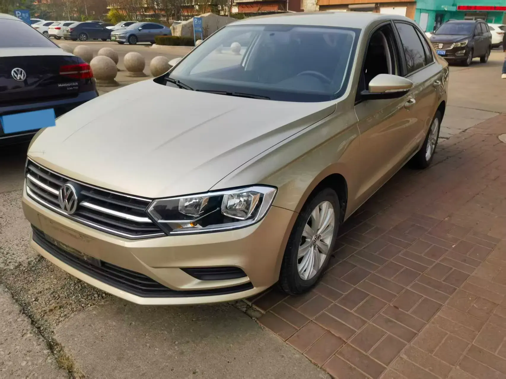 2019 VOLKSWAGEN BORA view 1