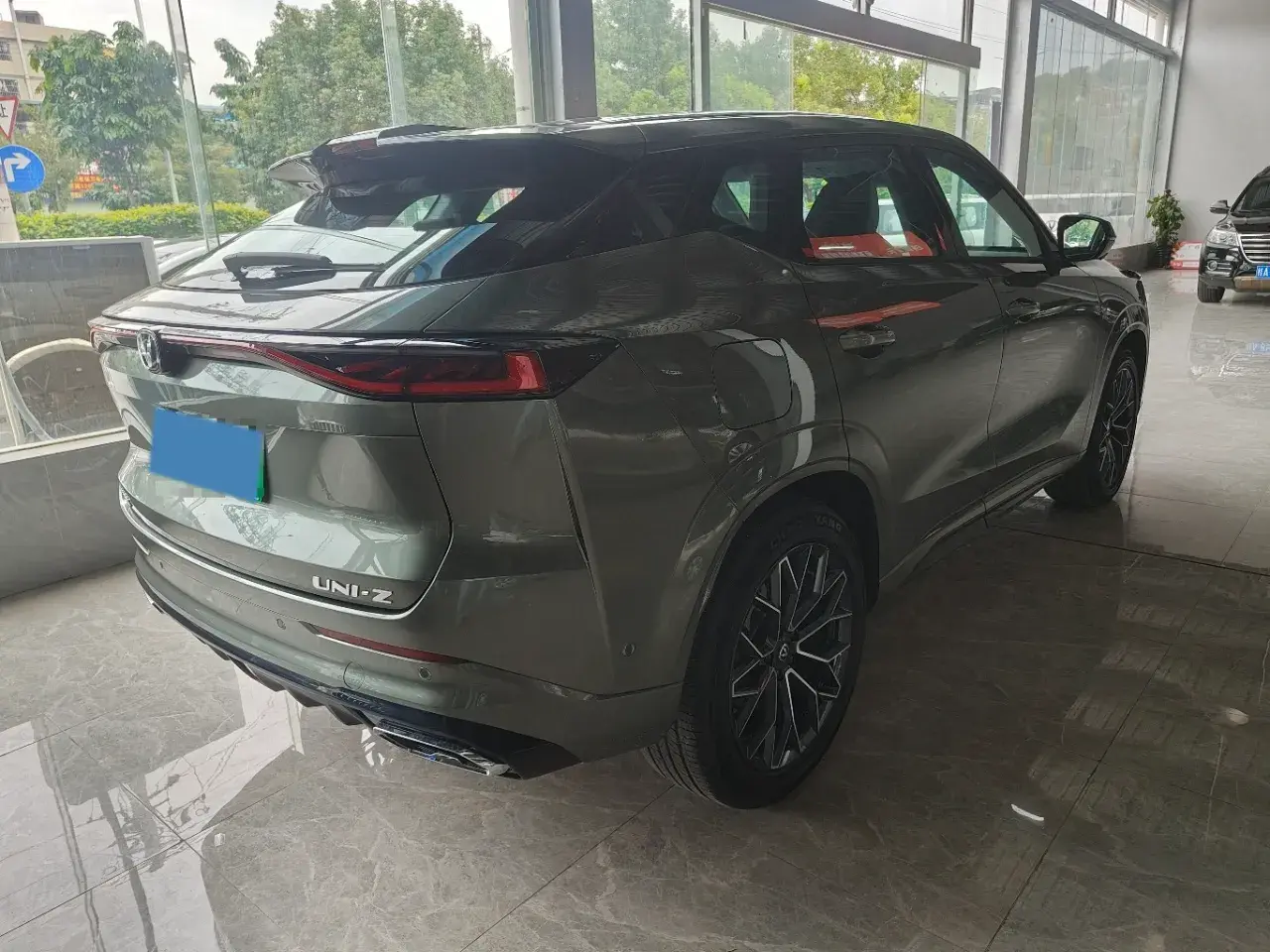 2024 CHANGAN UNI-Z thumbnail 2