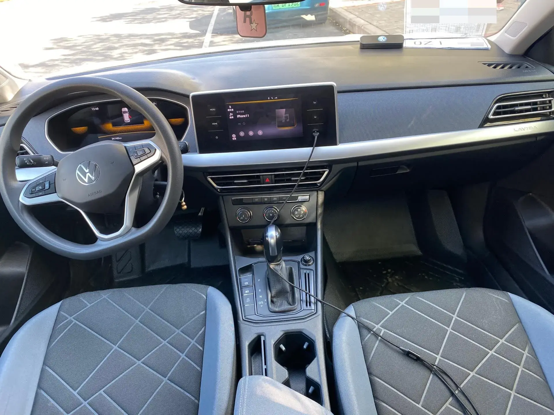 2023 VOLKSWAGEN LAVIDA thumbnail 4