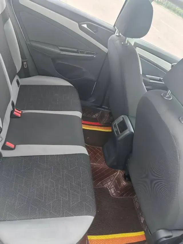 2022 JETTA VS5 thumbnail 3