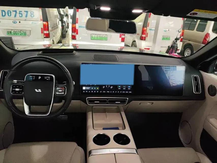 2024 LI L9 thumbnail 3