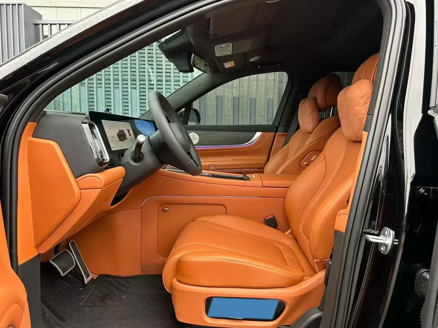 2025 AITO AITO thumbnail 4