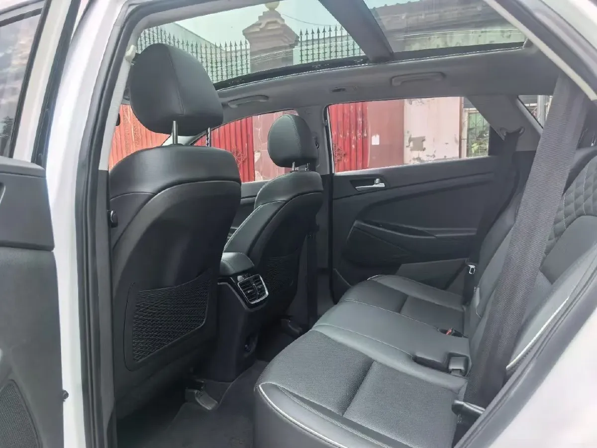 2020 Hyundai Tucson 1.6T 177HP L4 7DCT,autocango,china used car exporter,china ev exporter,chinese used car exporter,chinese used ev exporter