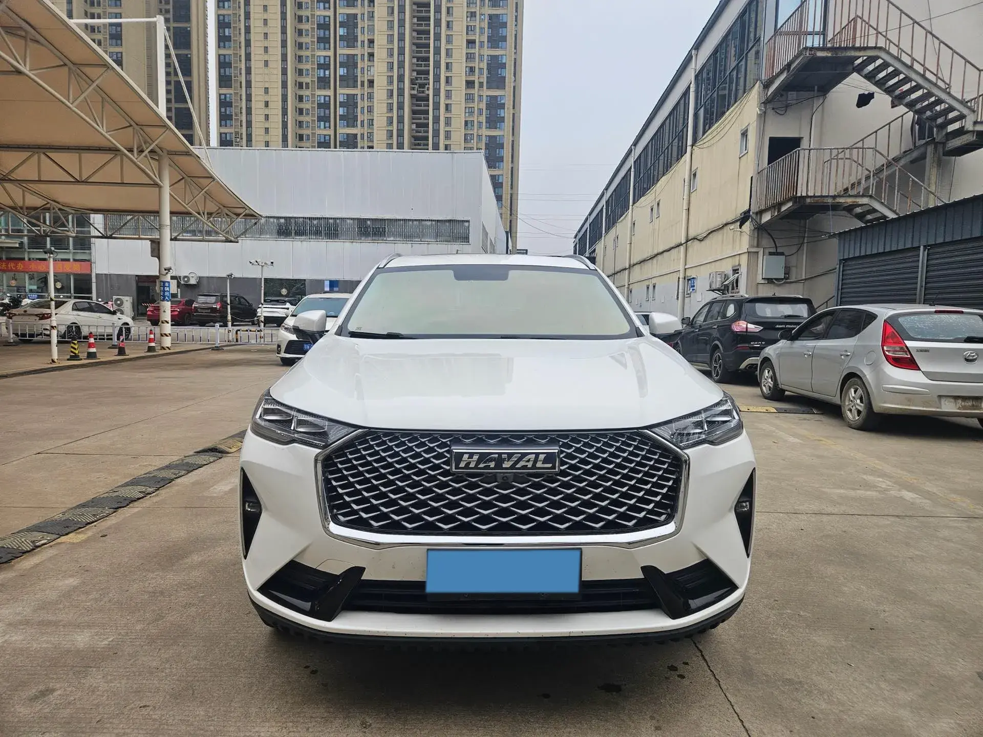 2021 HAVAL H6 thumbnail 2