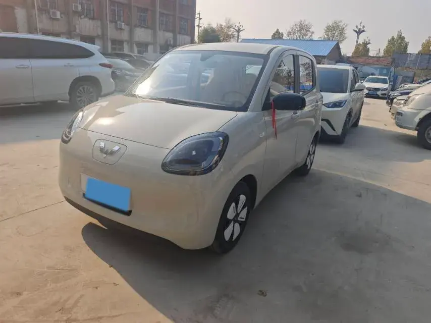 2025 WULING HONGGUANG view 1