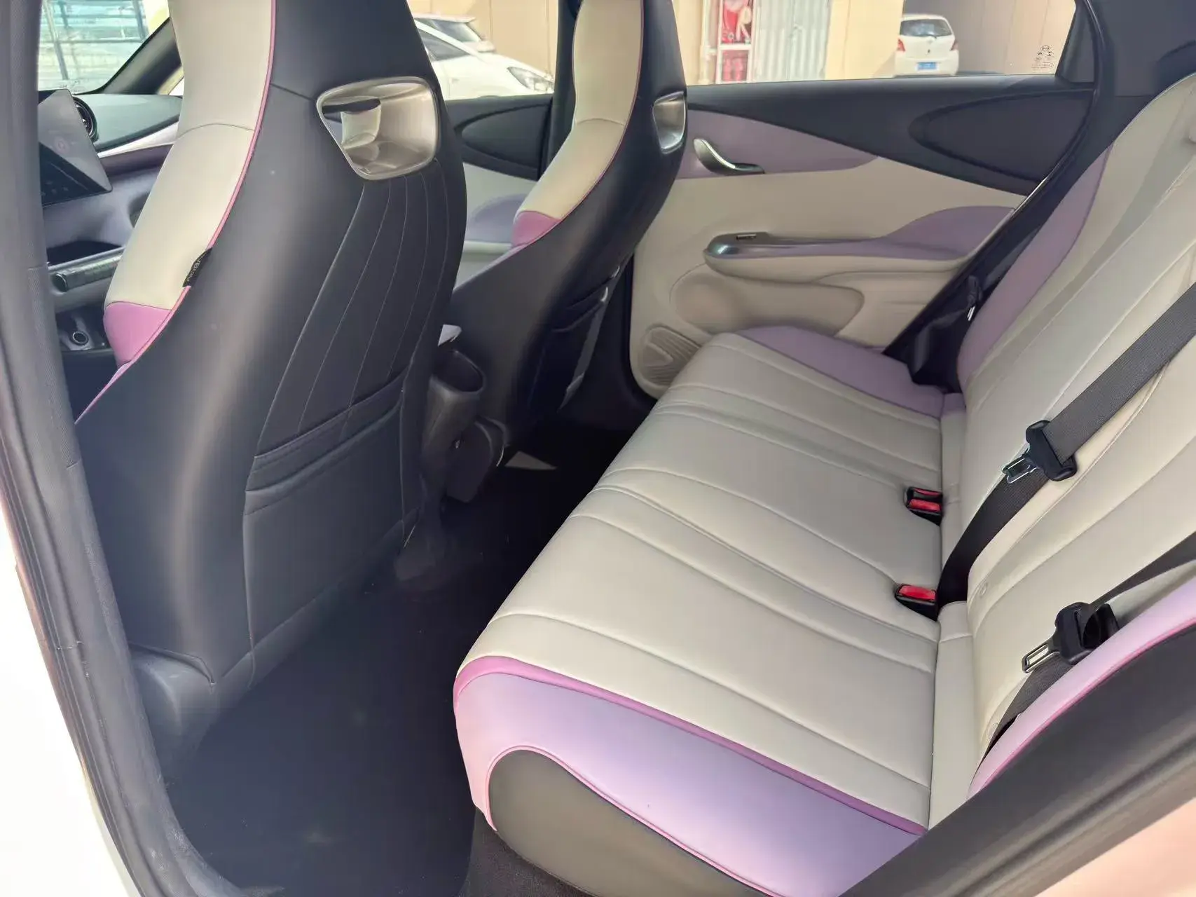 2021 BYD DOLPHIN thumbnail 3