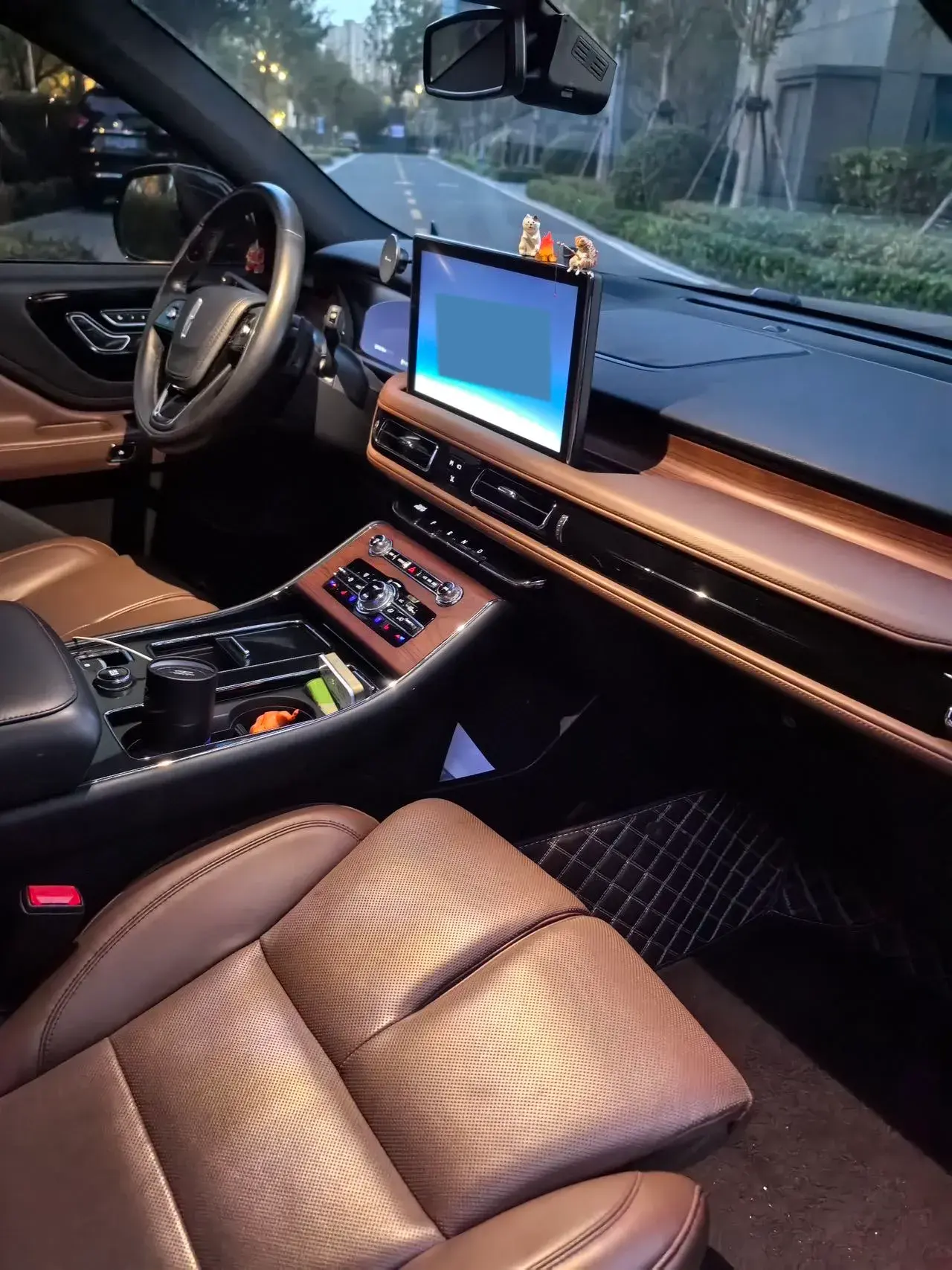 2023 LINCOLN AVIATOR thumbnail 4