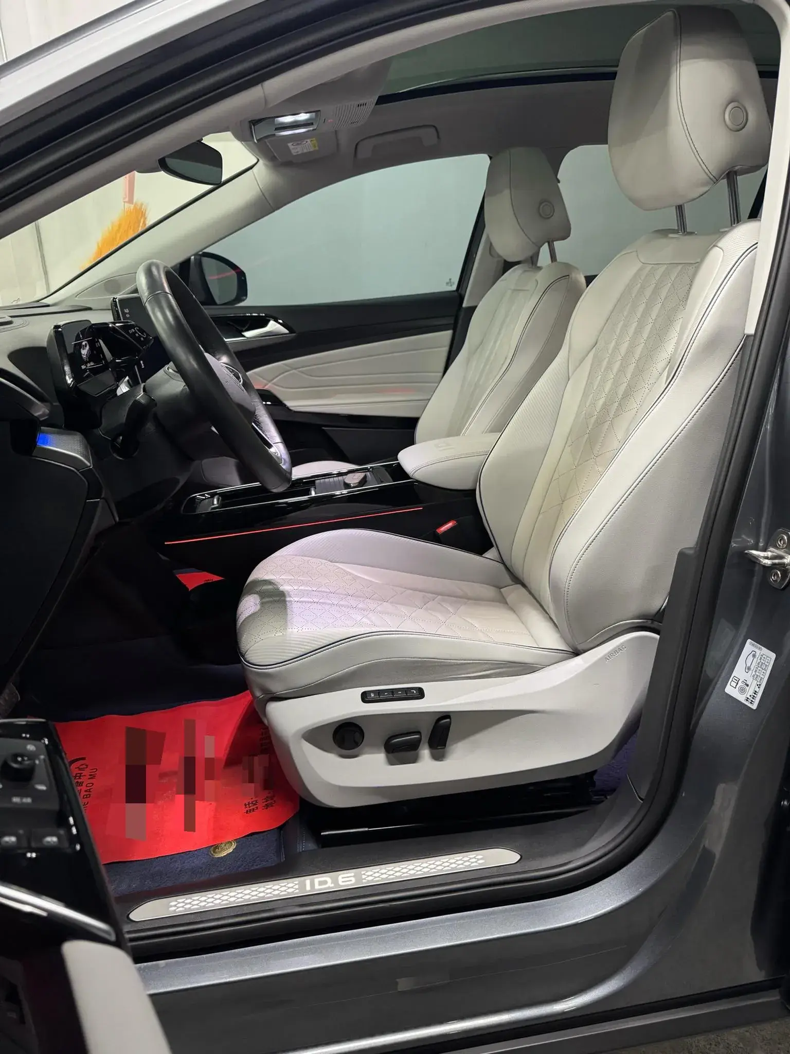 2023 VOLKSWAGEN ID.6 thumbnail 4