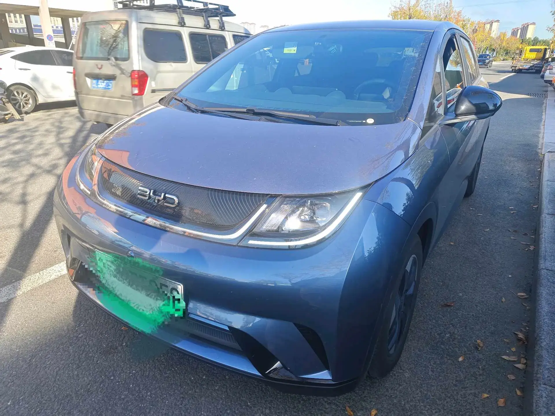 2025 BYD DOLPHIN view 1