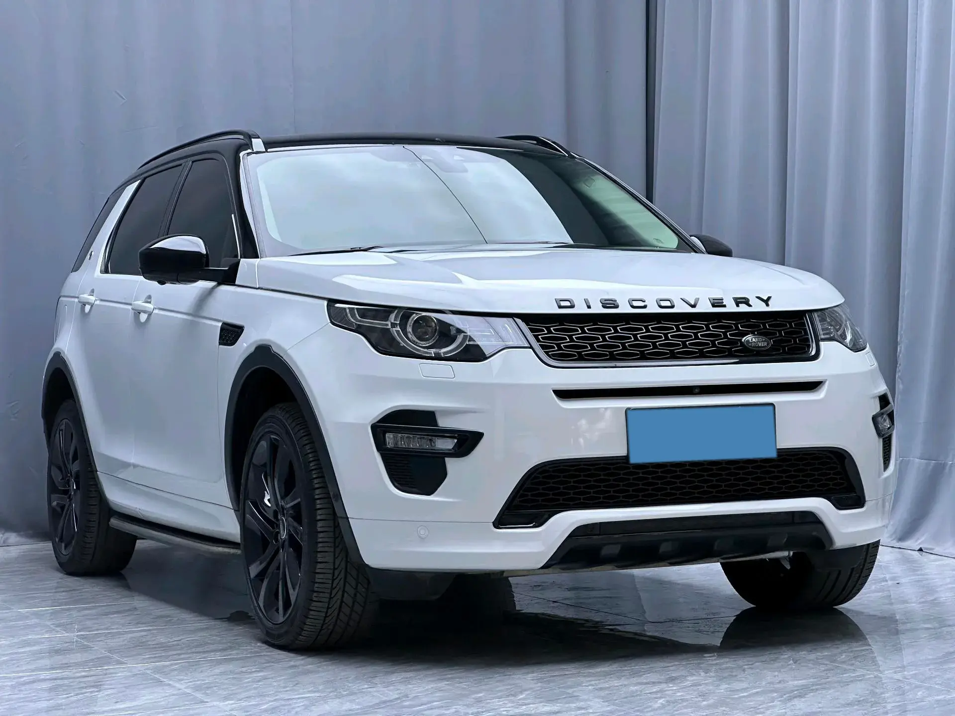 2019 LAND ROVER thumbnail 3