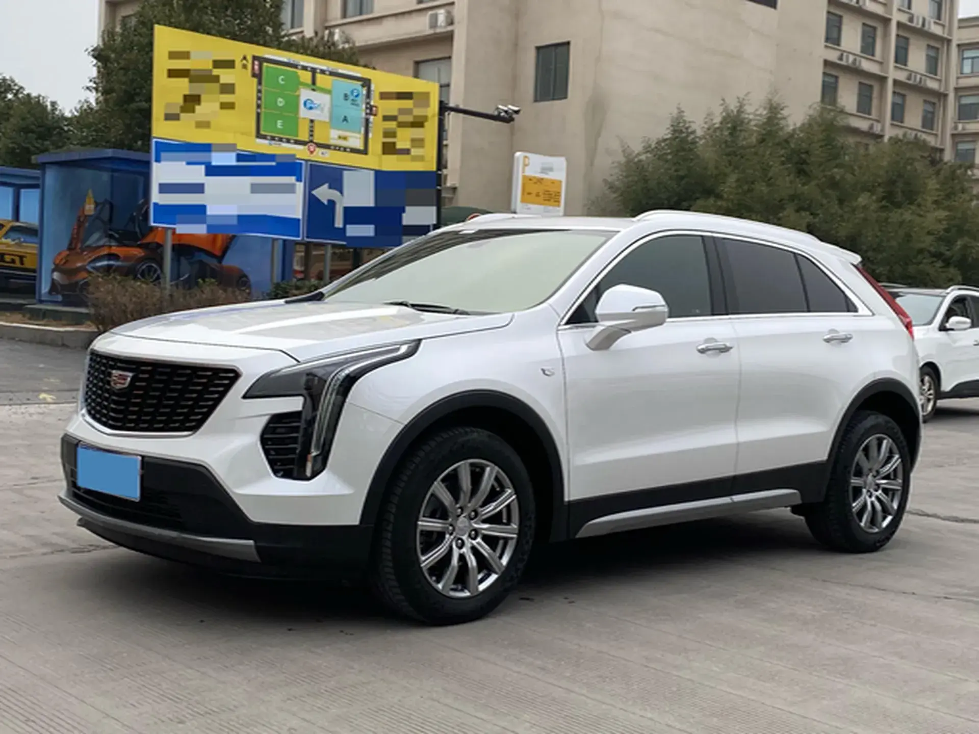2021 CADILLAC XT4 view 1