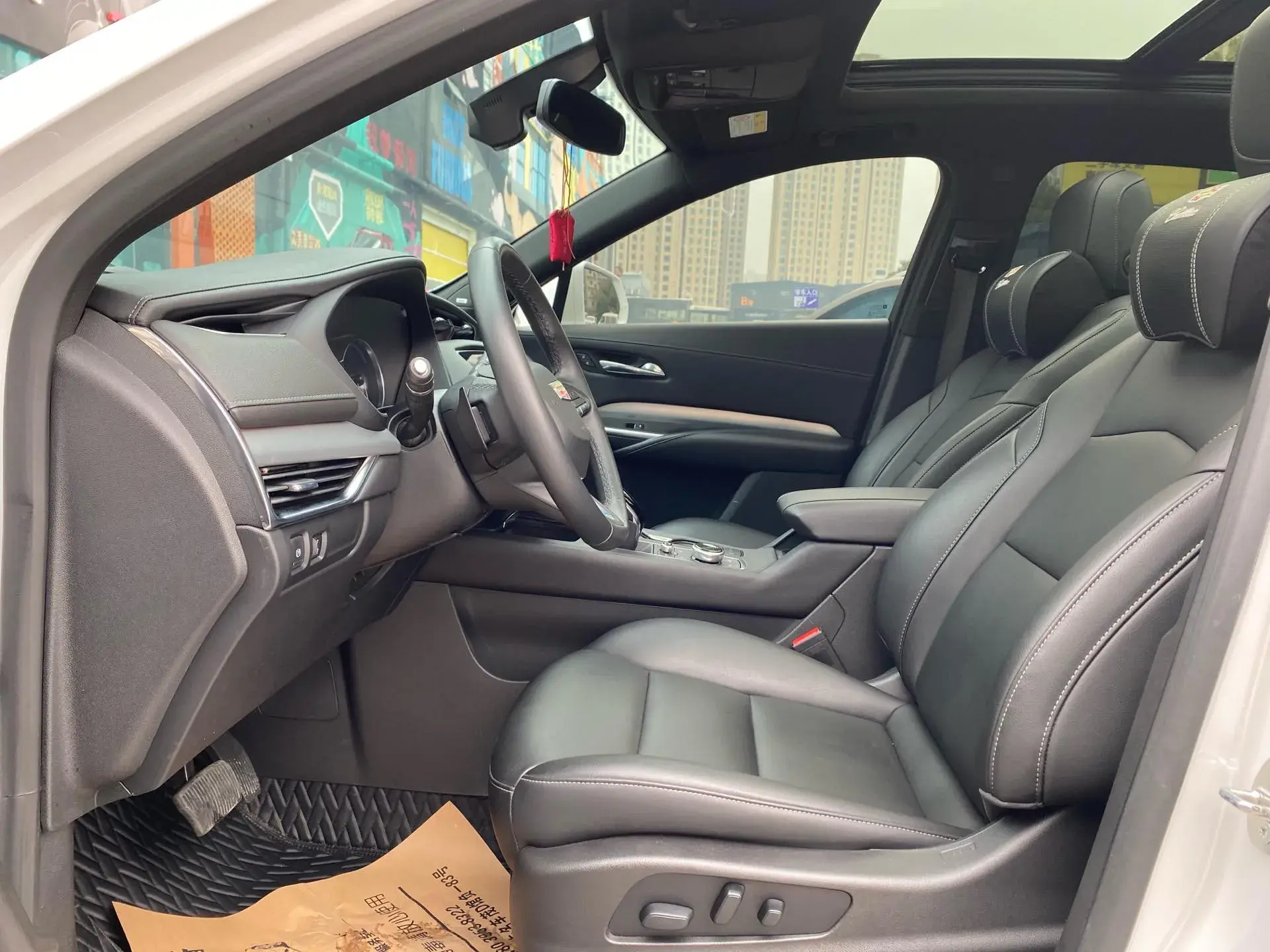 2021 CADILLAC XT4 thumbnail 3