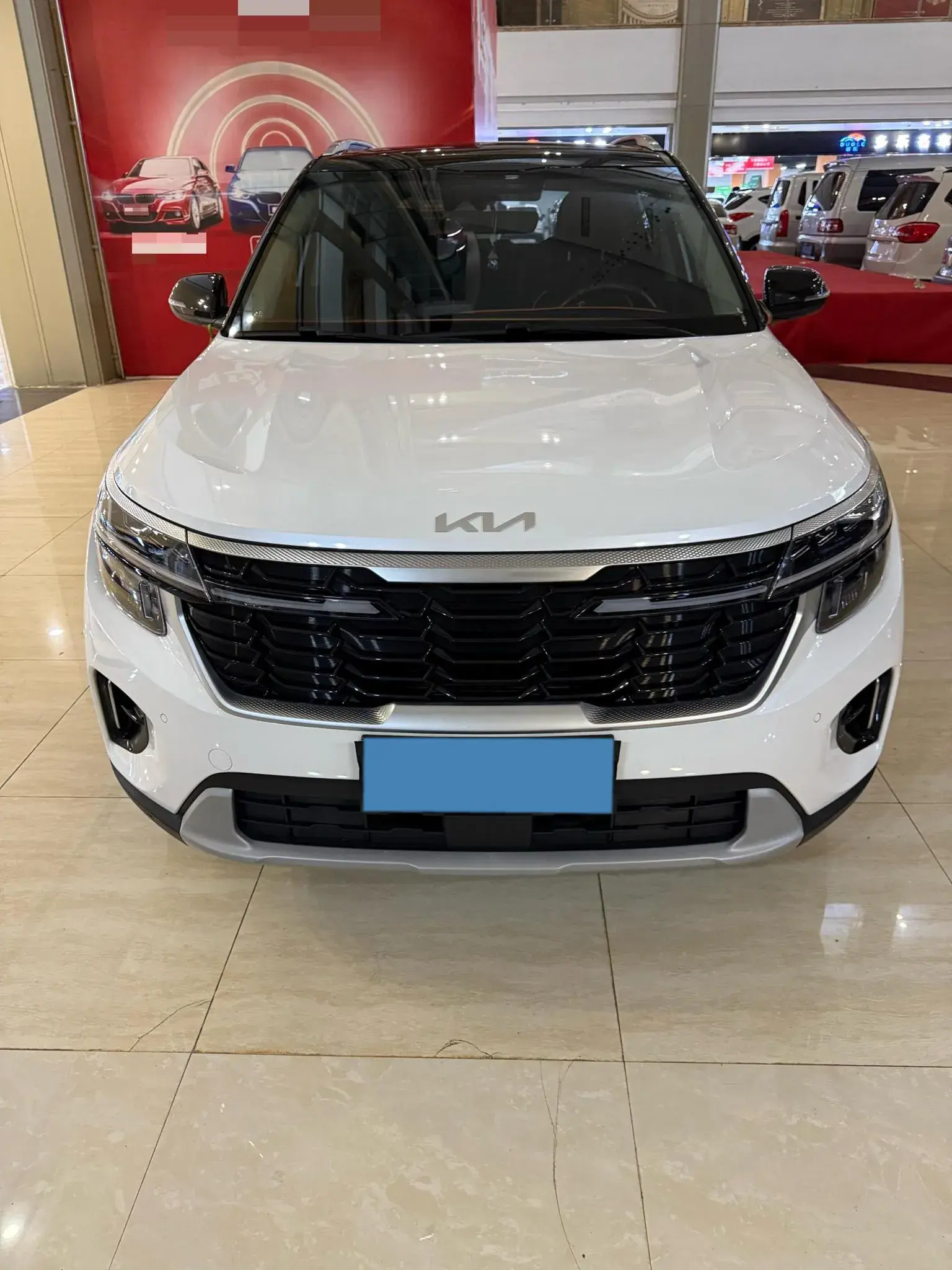 2023 KIA SELTOS thumbnail 2