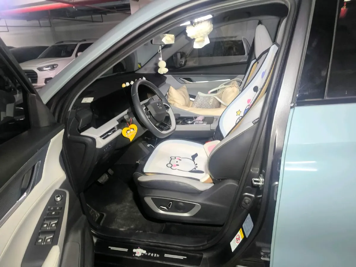 2023 ChangAn CS75 Plus iDD 1.5T 170HP L4 6TCT PHEV 28.39KWH,autocango,china used car exporter,china ev exporter,chinese used car exporter,chinese used ev exporter