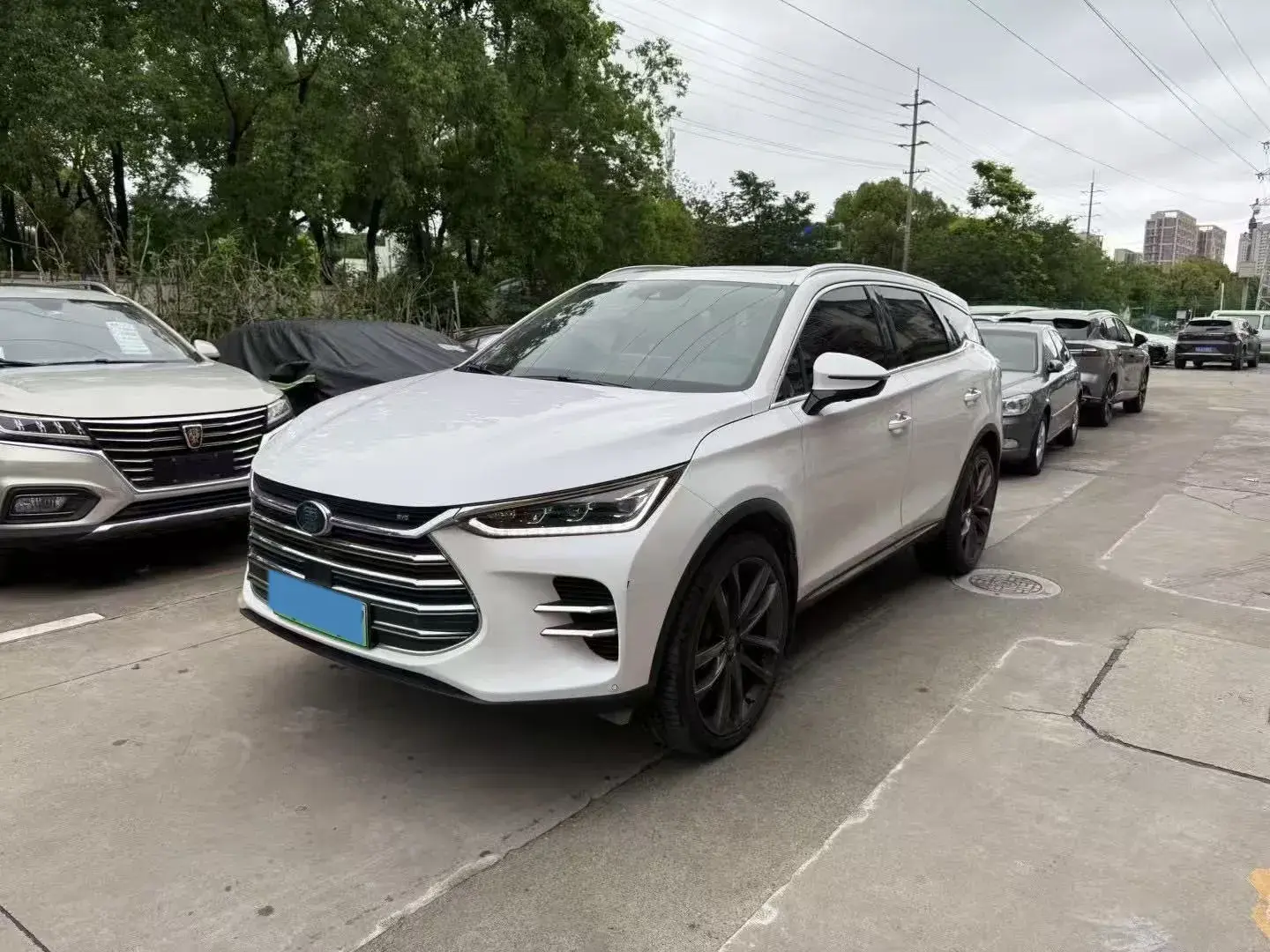 2018 BYD TANG view 1