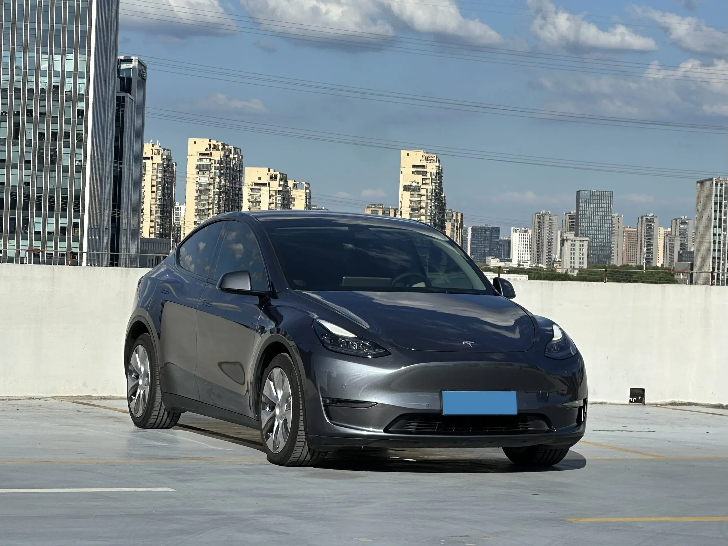 2021 TESLA MODEL thumbnail 2