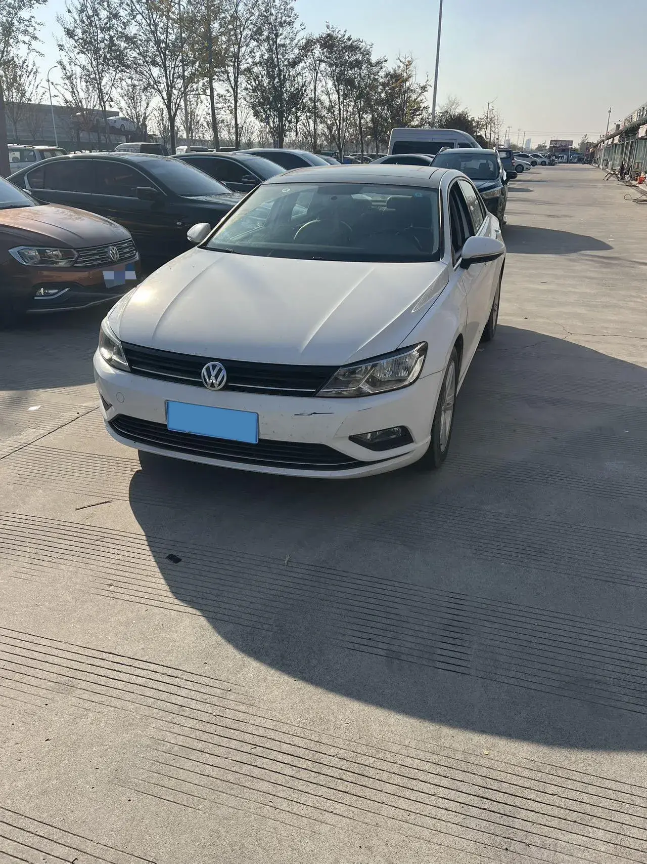 2018 VOLKSWAGEN LAMANDO thumbnail 2