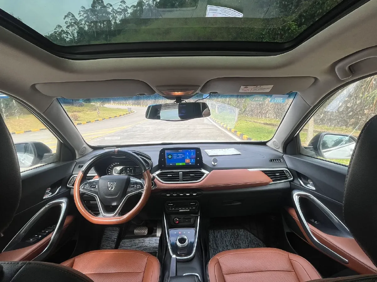 2018 Bestune B30 1.6L 109HP L4 5MT,autocango,china used car exporter,china ev exporter,chinese used car exporter,chinese used ev exporter