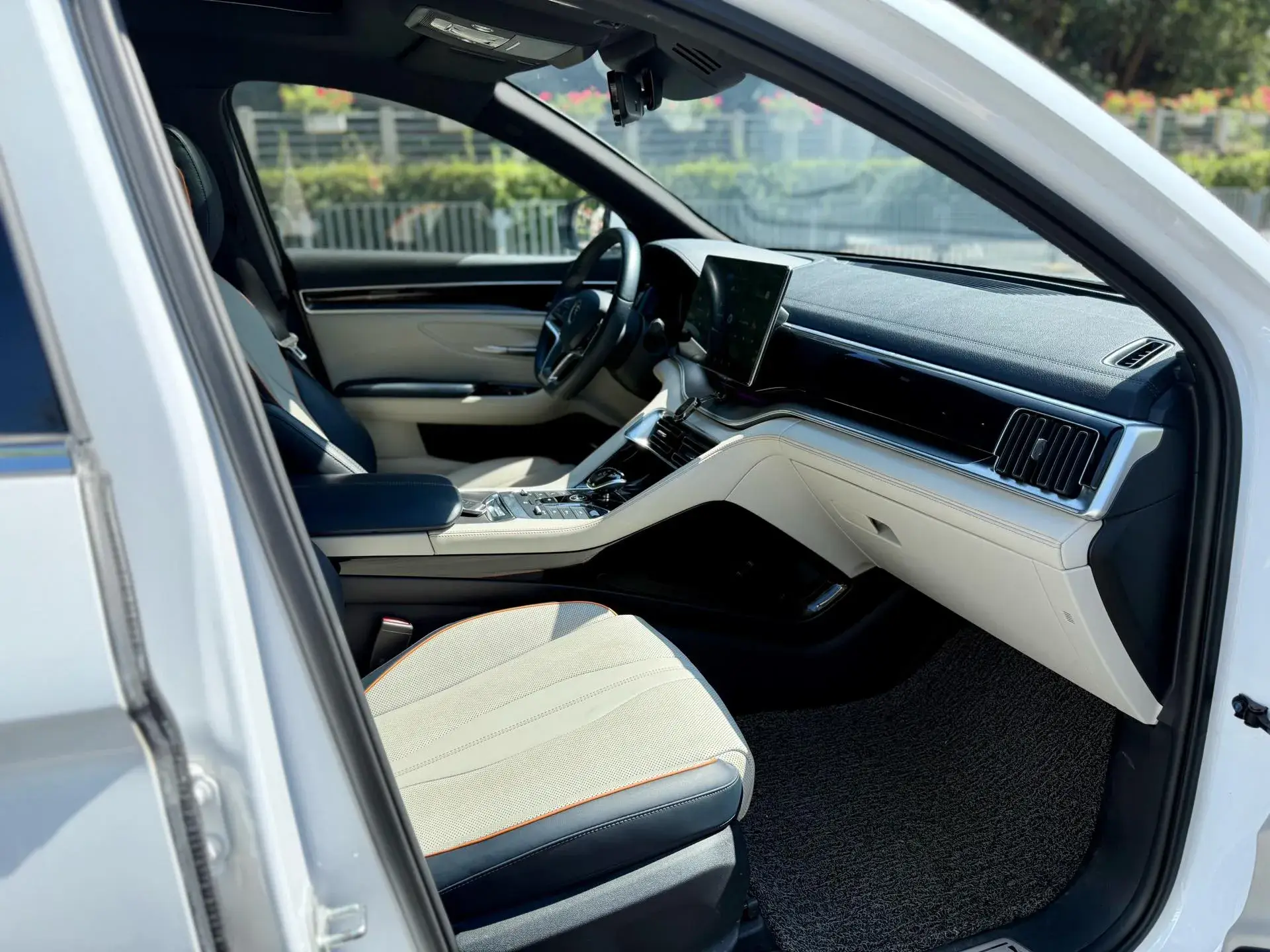 2021 BYD SONG thumbnail 4