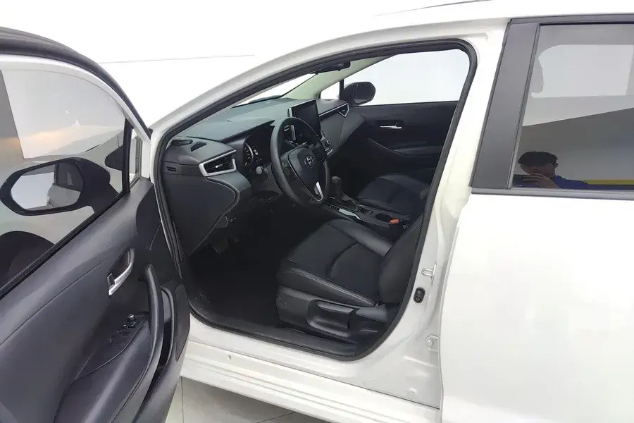 2022 TOYOTA COROLLA thumbnail 4