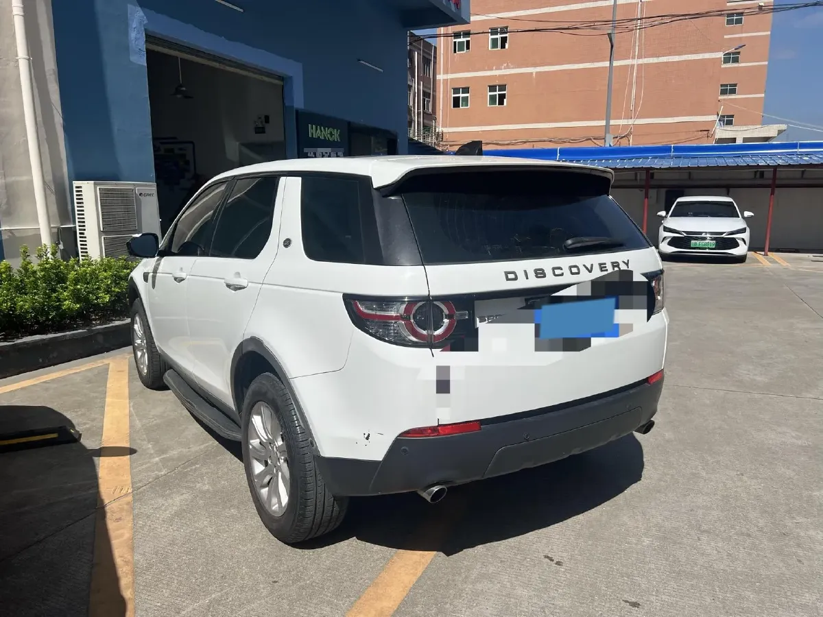 2018 Land Rover Discovery Sport 2.0T 241HP L4 9AT,autocango,china used car exporter,china ev exporter,chinese used car exporter,chinese used ev exporter