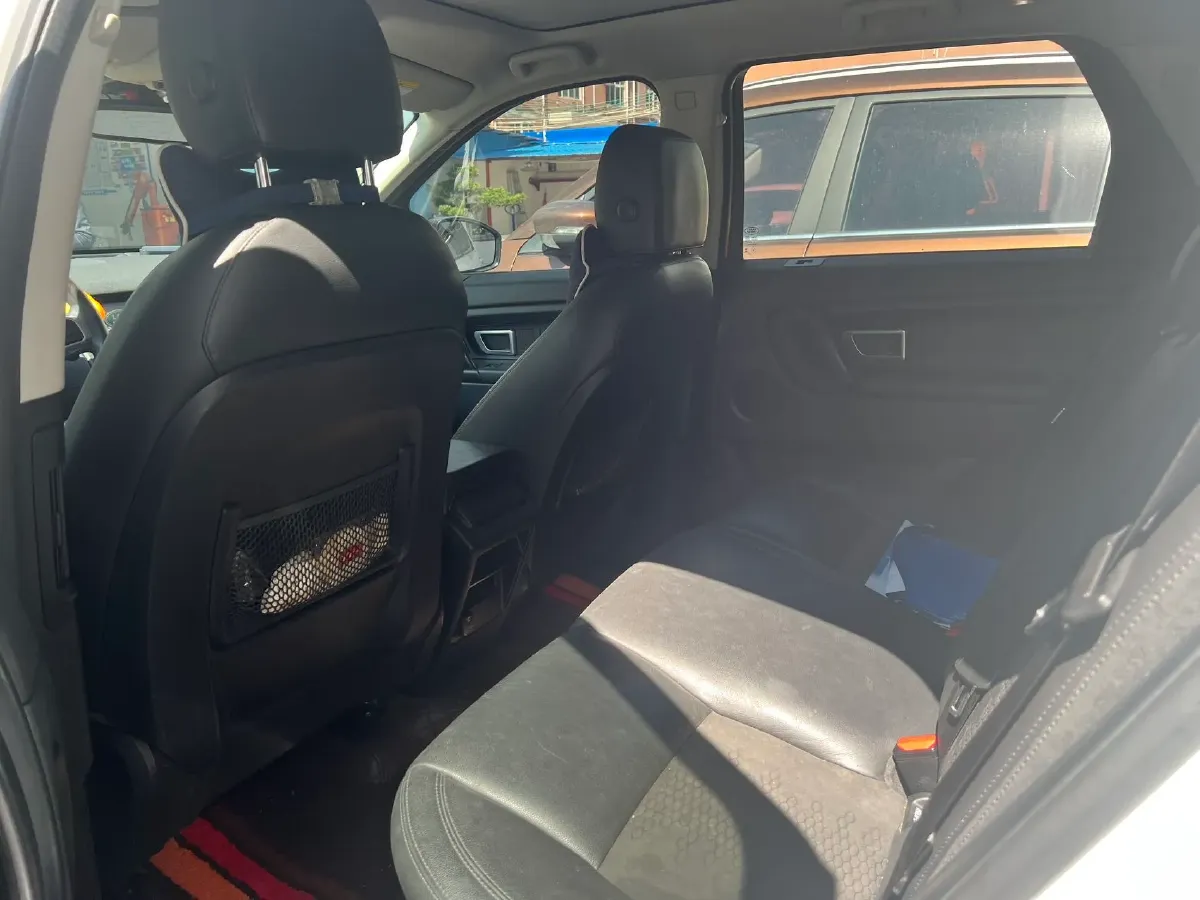 2018 Land Rover Discovery Sport 2.0T 241HP L4 9AT,autocango,china used car exporter,china ev exporter,chinese used car exporter,chinese used ev exporter