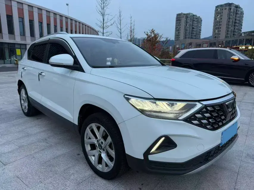 2019 JETTA VS5 thumbnail 4