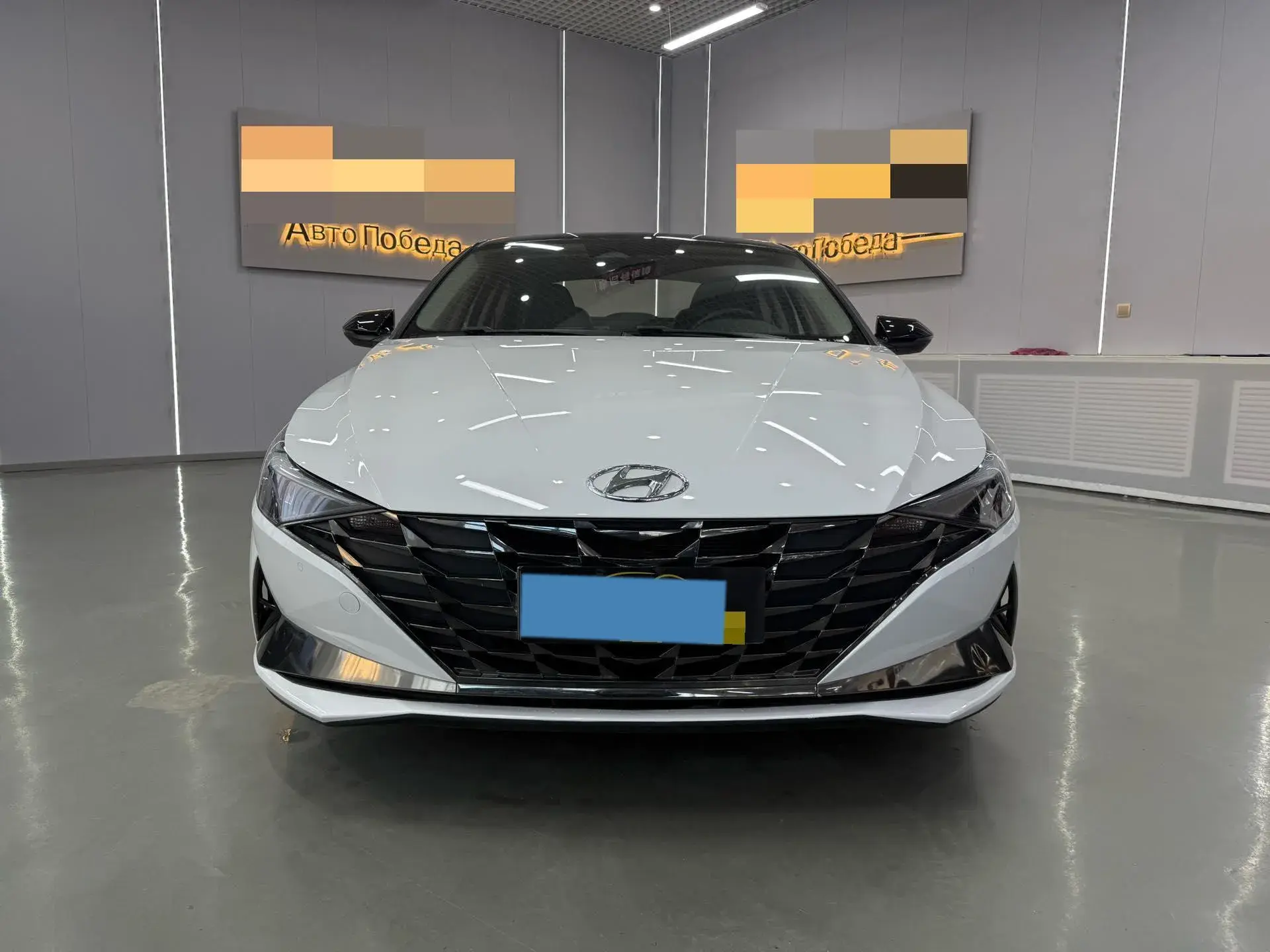 2021 HYUNDAI ELANTRA thumbnail 3