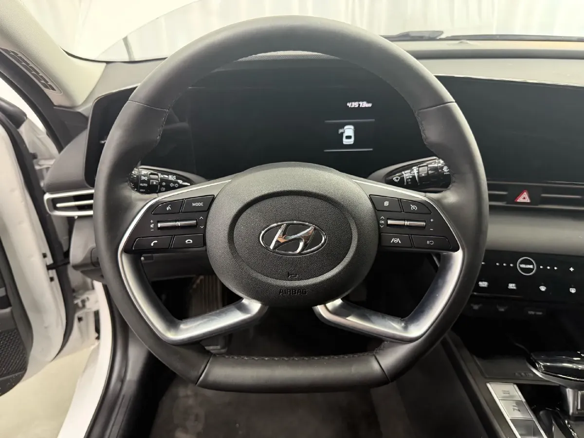 2021 Hyundai Elantra 1.5L 115HP L4 CVT,autocango,china used car exporter,china ev exporter,chinese used car exporter,chinese used ev exporter