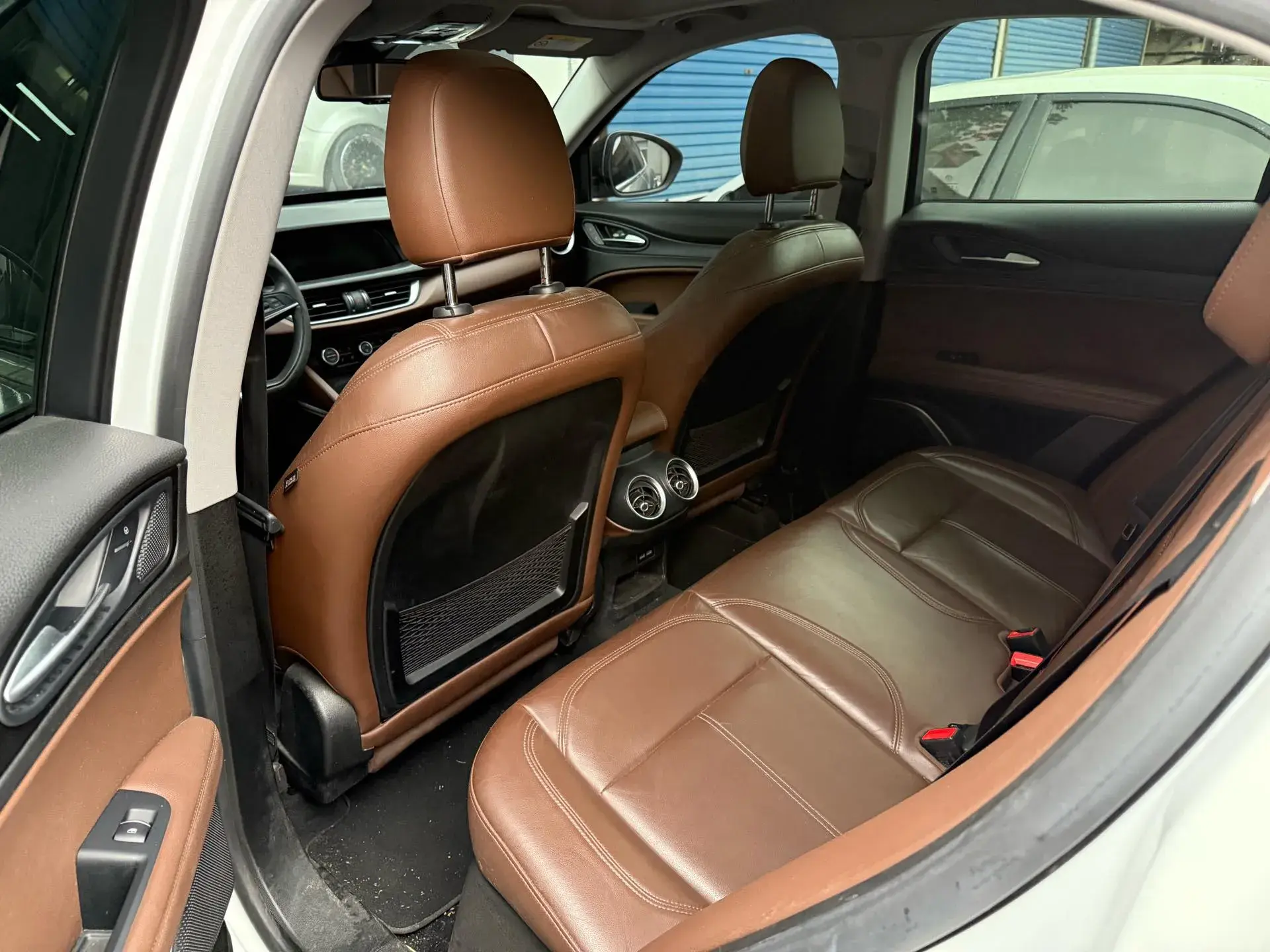 2017 ALFA ROMEO thumbnail 4