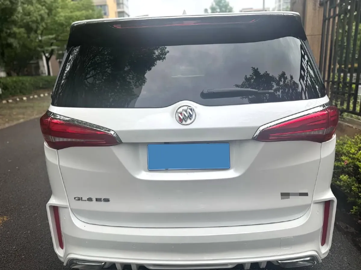 2018 Buick GL8 2.0T 260HP L4 6AT,autocango,china used car exporter,china ev exporter,chinese used car exporter,chinese used ev exporter