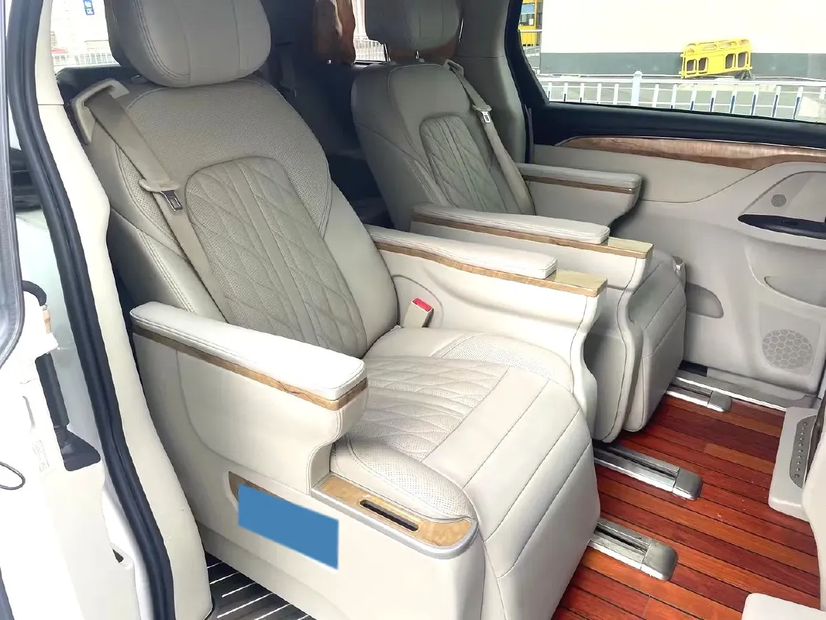 2018 Buick GL8 2.0T 260HP L4 6AT,autocango,china used car exporter,china ev exporter,chinese used car exporter,chinese used ev exporter