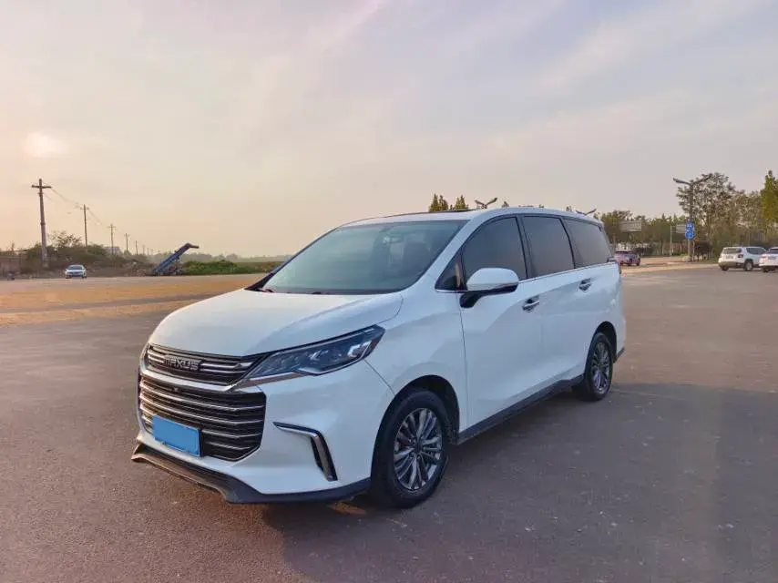 2021 MAXUS G50 view 1