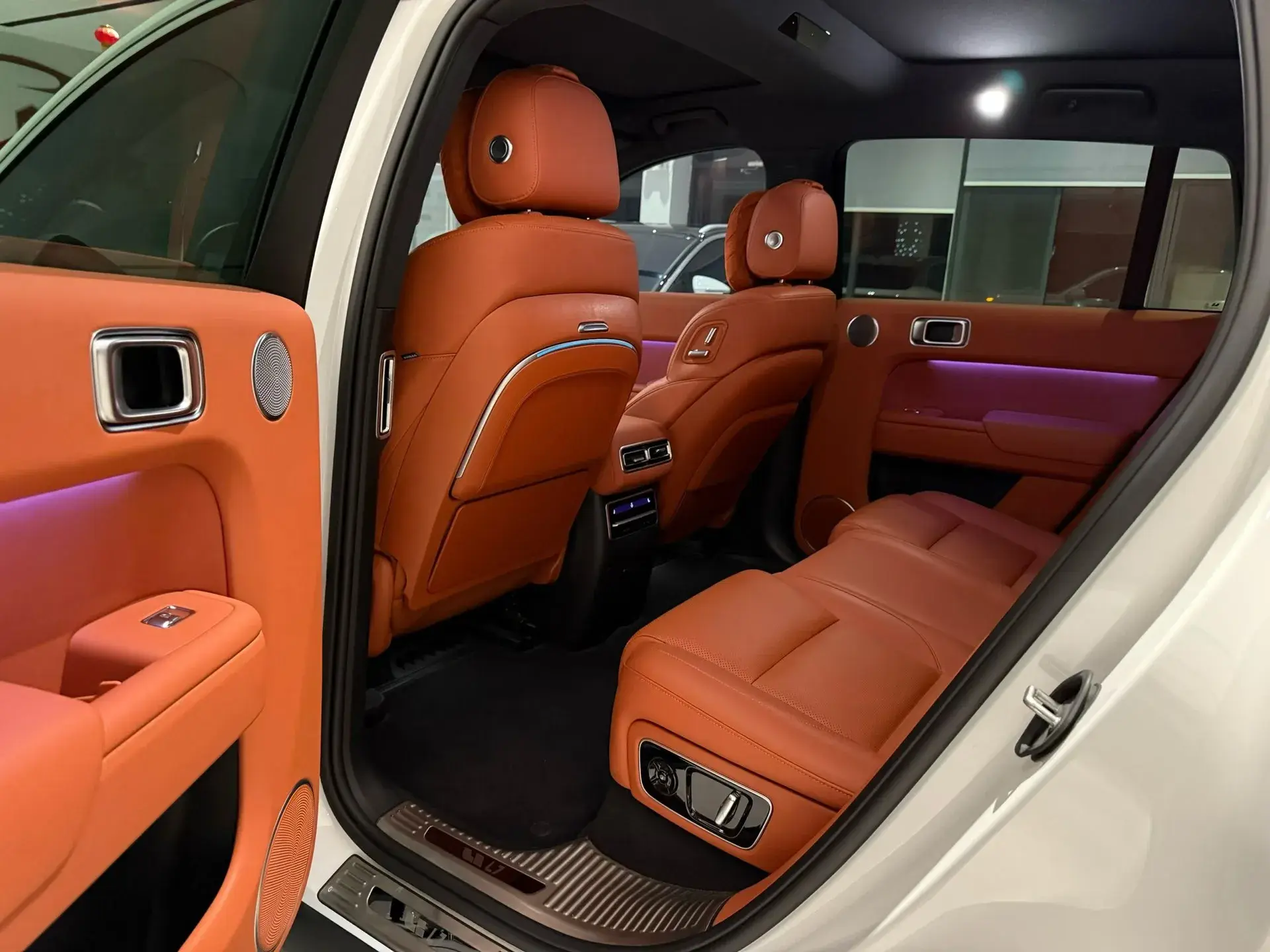 2023 LI L7 thumbnail 3