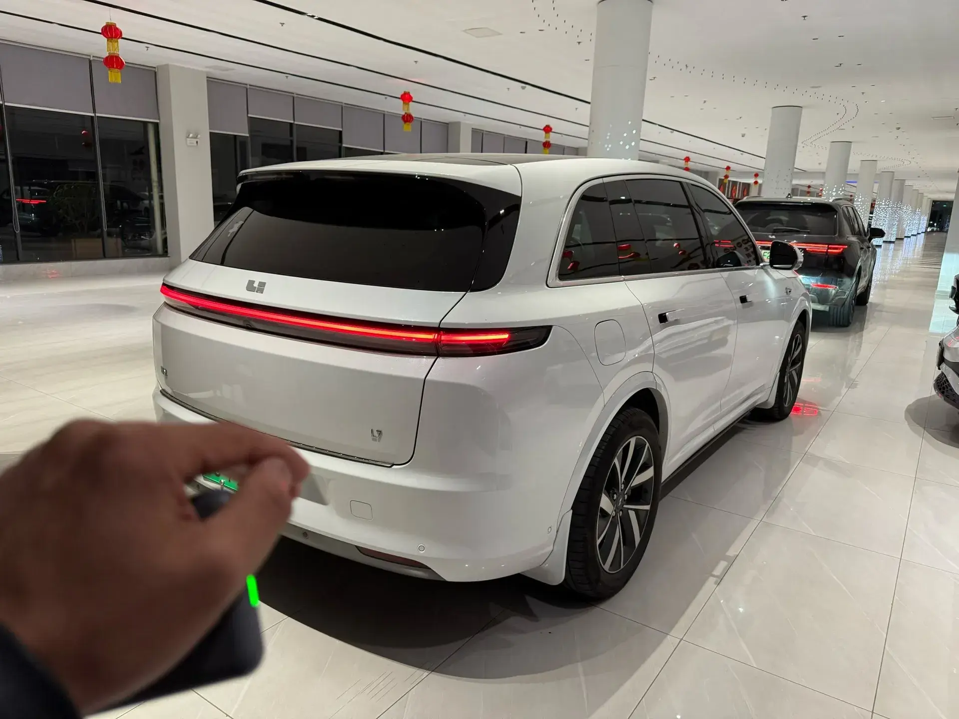 2023 LI L7 thumbnail 2